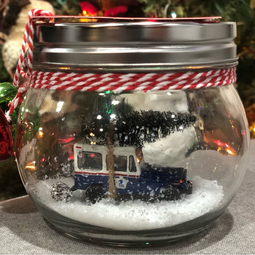 Car in a Jar Waterless Snow Globe USPS Mail Vehicle 1971 Jeep